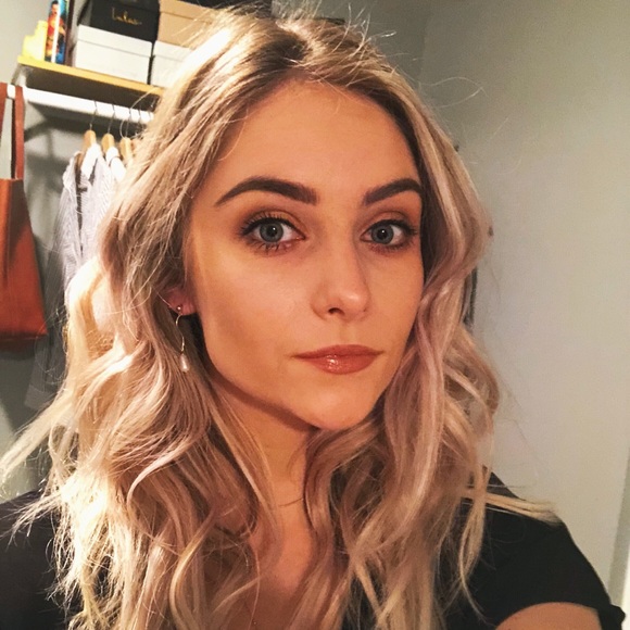 Meet your Posher, Amanda - Picture 4 of 4